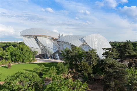 louis vuitton foundation archdaily.